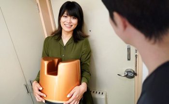 UN-2493 Bring a lewd chair! Lotion bubble play with beautiful mature woman...